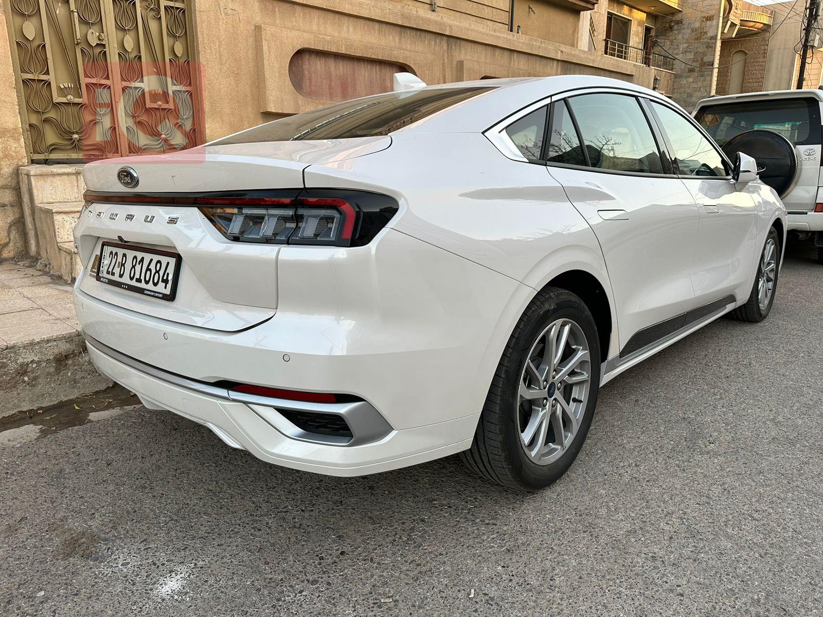 فورد تورس